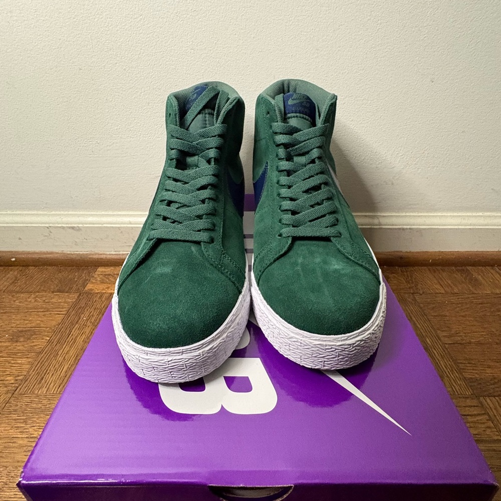 Nike SB Zoom Blazer Mid - Noble Green / Midnight Navy - Men’s 10 / Women’s 11.5